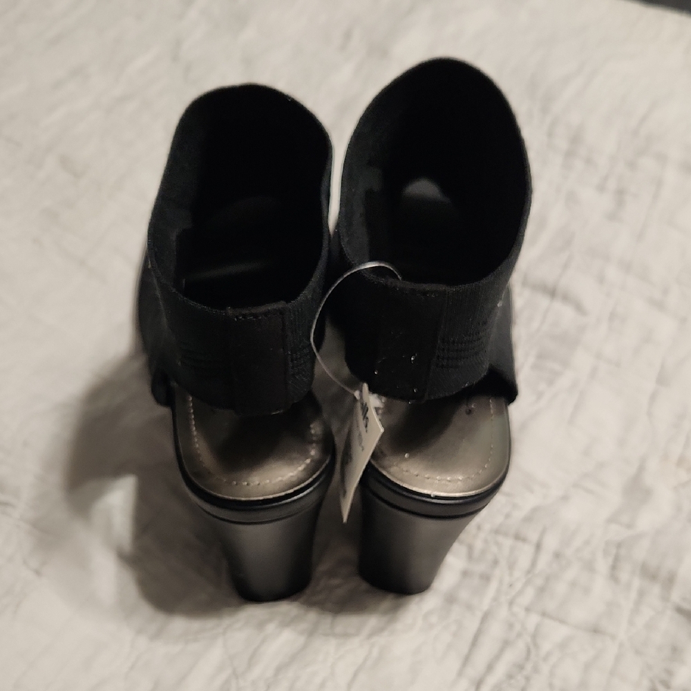 Impo Black Mesh Heeled Booties - Picture 3 of 4
